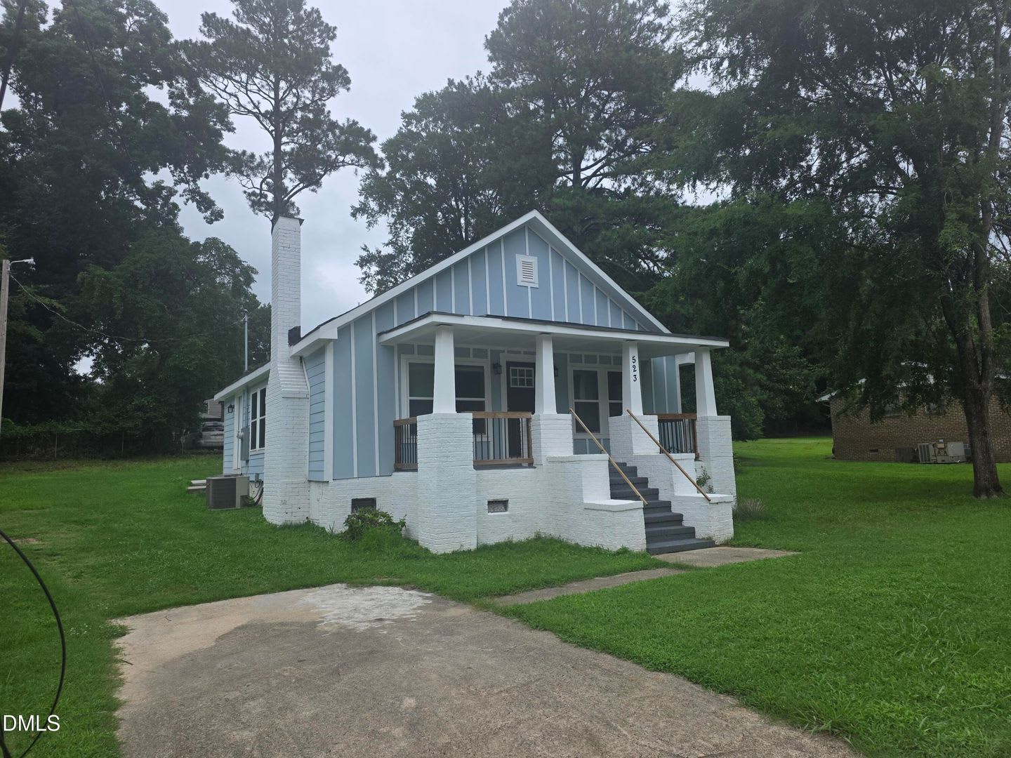 523 E Nelson Ave – photo 1