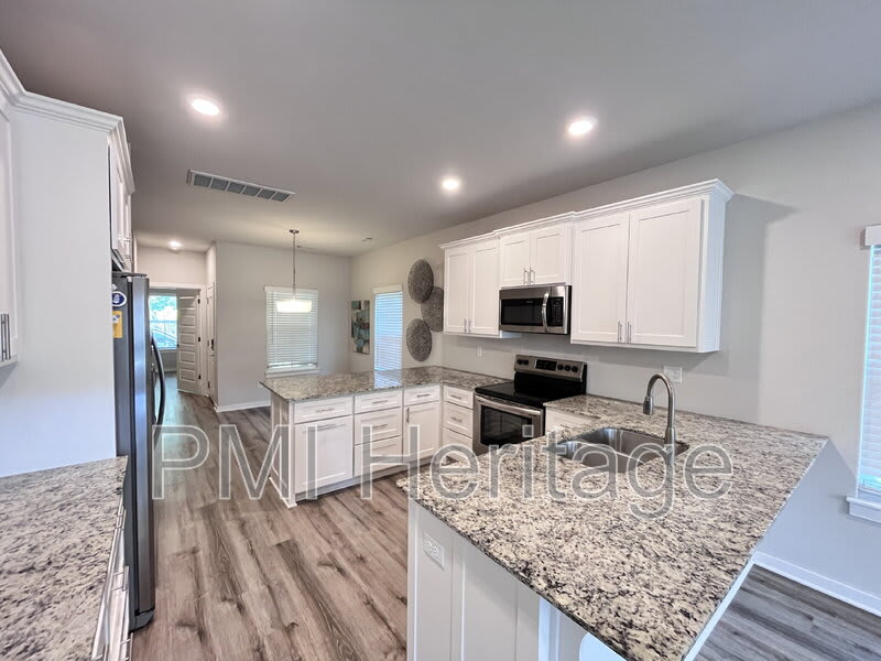1452 W Sligo St – photo 5