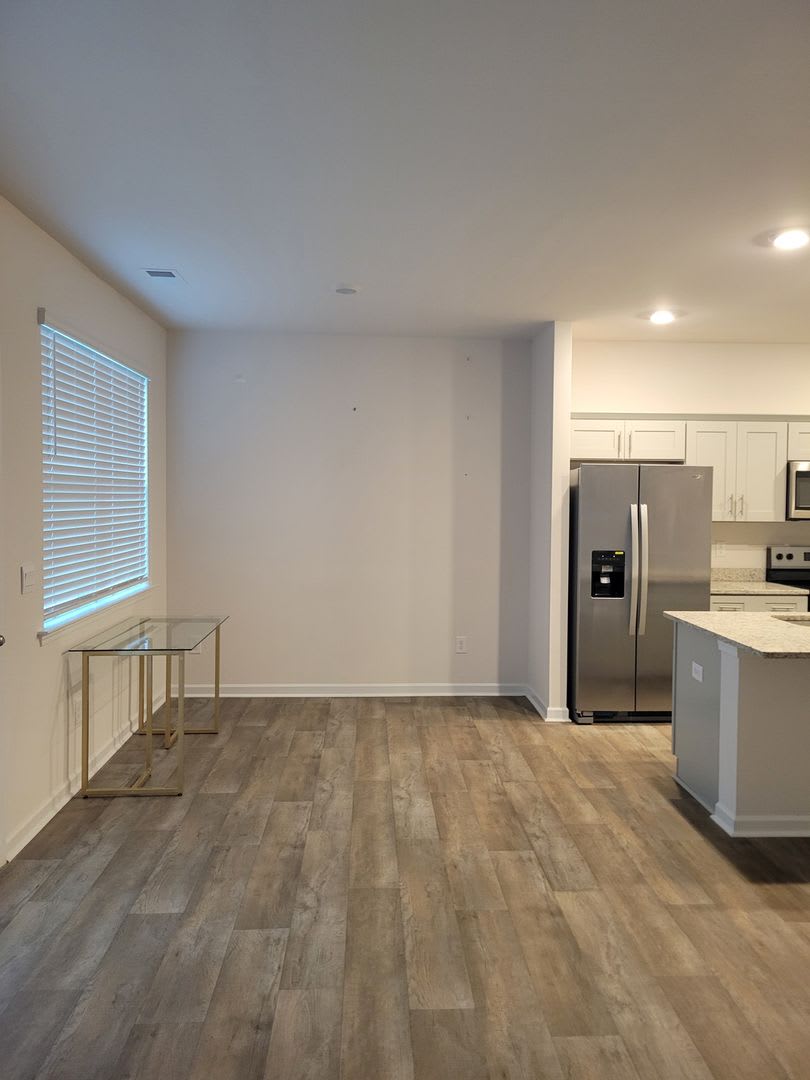 Spacious 4BR Townhome in Greensboro (Reedy Fork Community) – photo 4