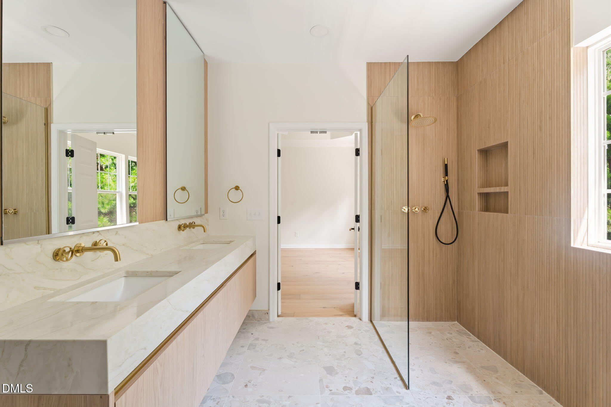 5 Silverbell Court – photo 4