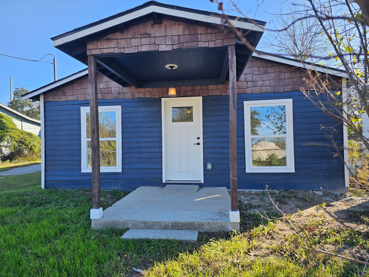 Beautifully Remodeled 3 1 5 Home In Historic Denver Heights With Modern Upgrades And A Park Like Backyard – photo 1