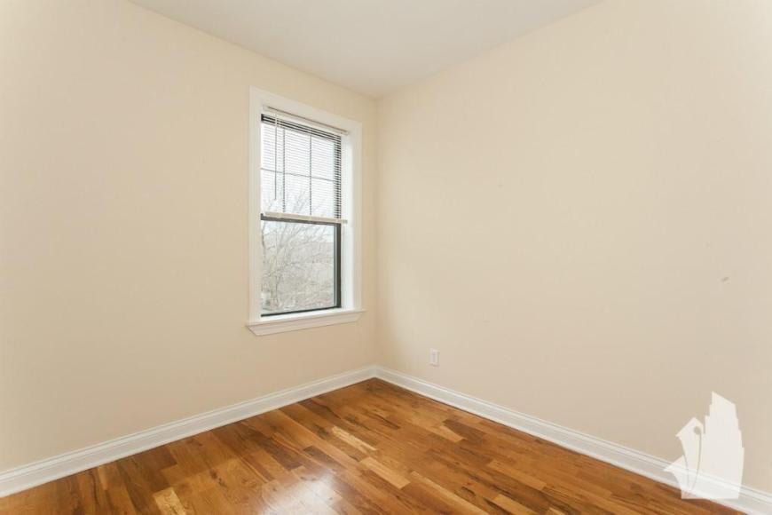 1444 W Byron – photo 1