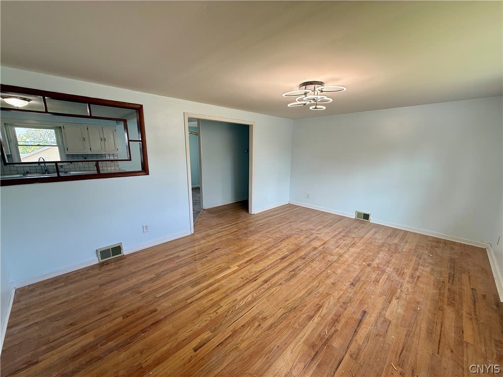 111 Deborah Drive – photo 3