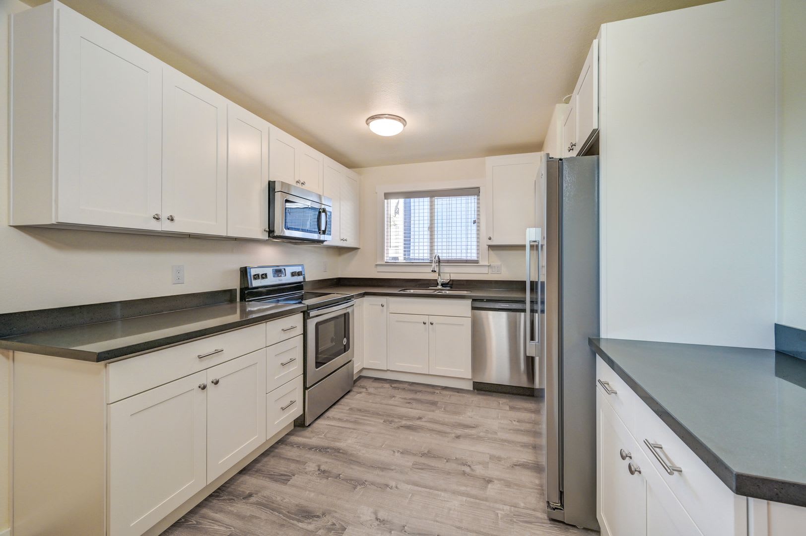 3Br 2Ba Spacious Unit In Federal Way – photo 5