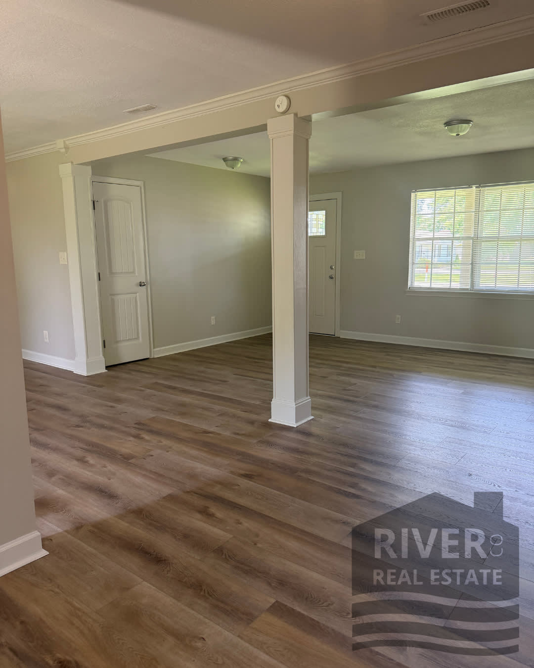 1607 Harding Avenue – photo 5