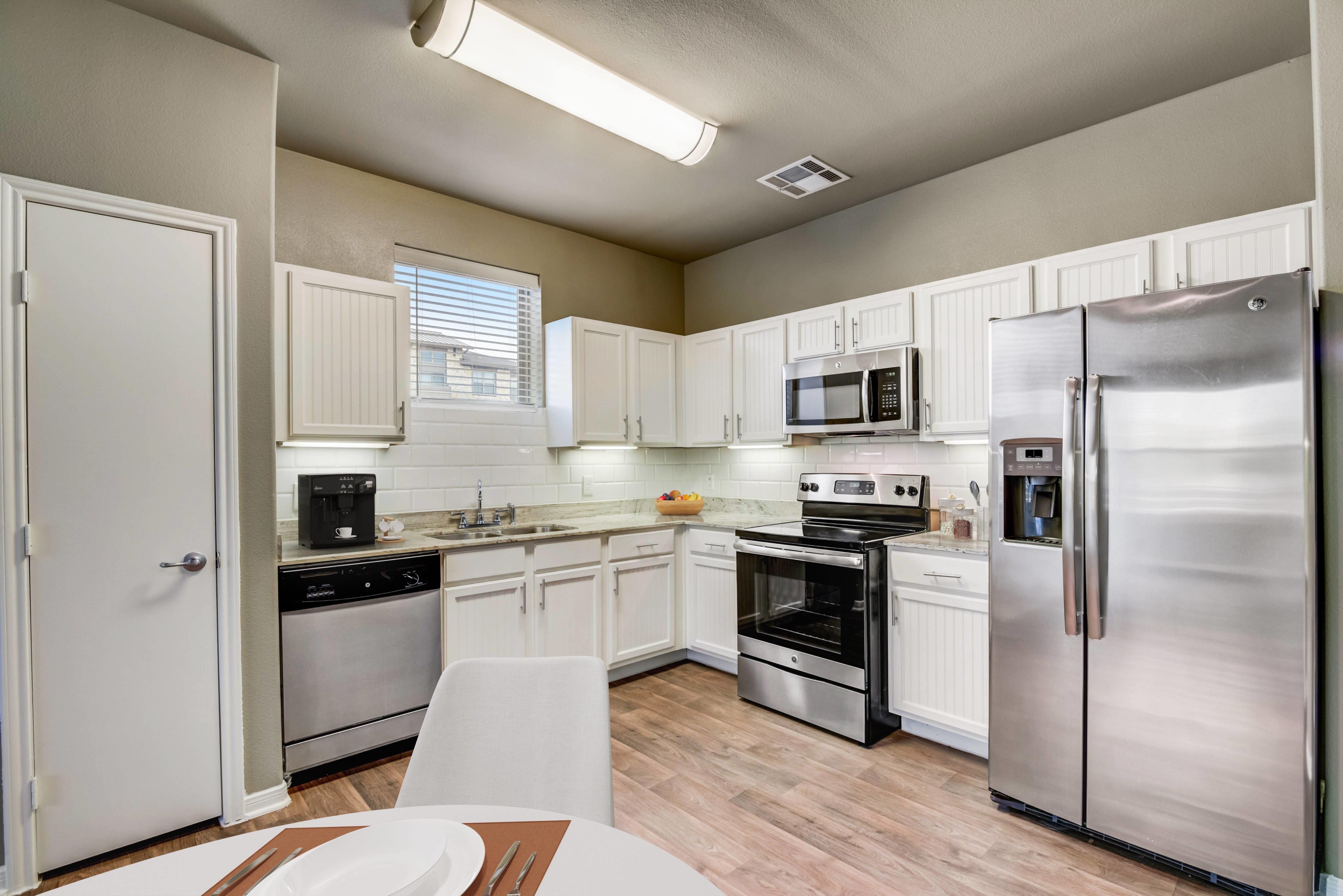 Gateway Oaks Apartments – photo 4