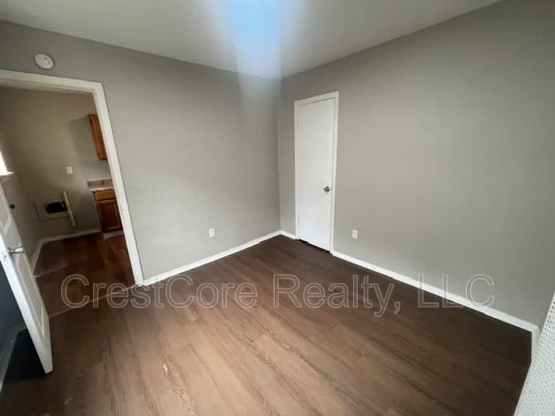 2861 Nathan Ave – photo 5