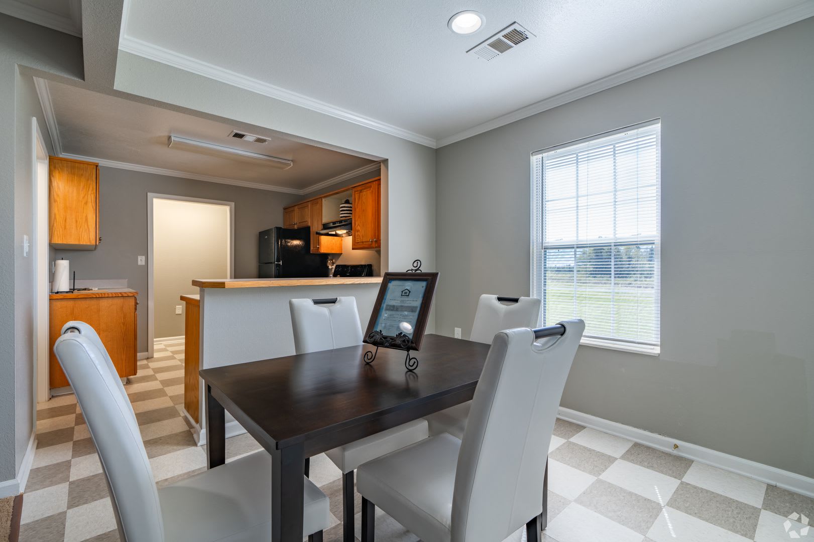 Steeplechase Apartments – photo 5