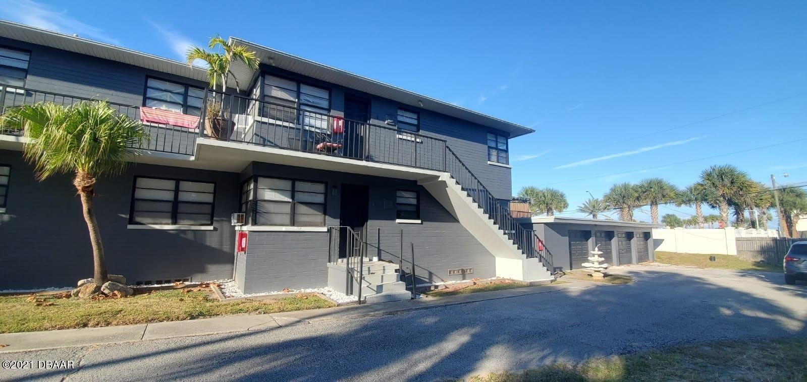 828 N Grandview Avenue – photo 1