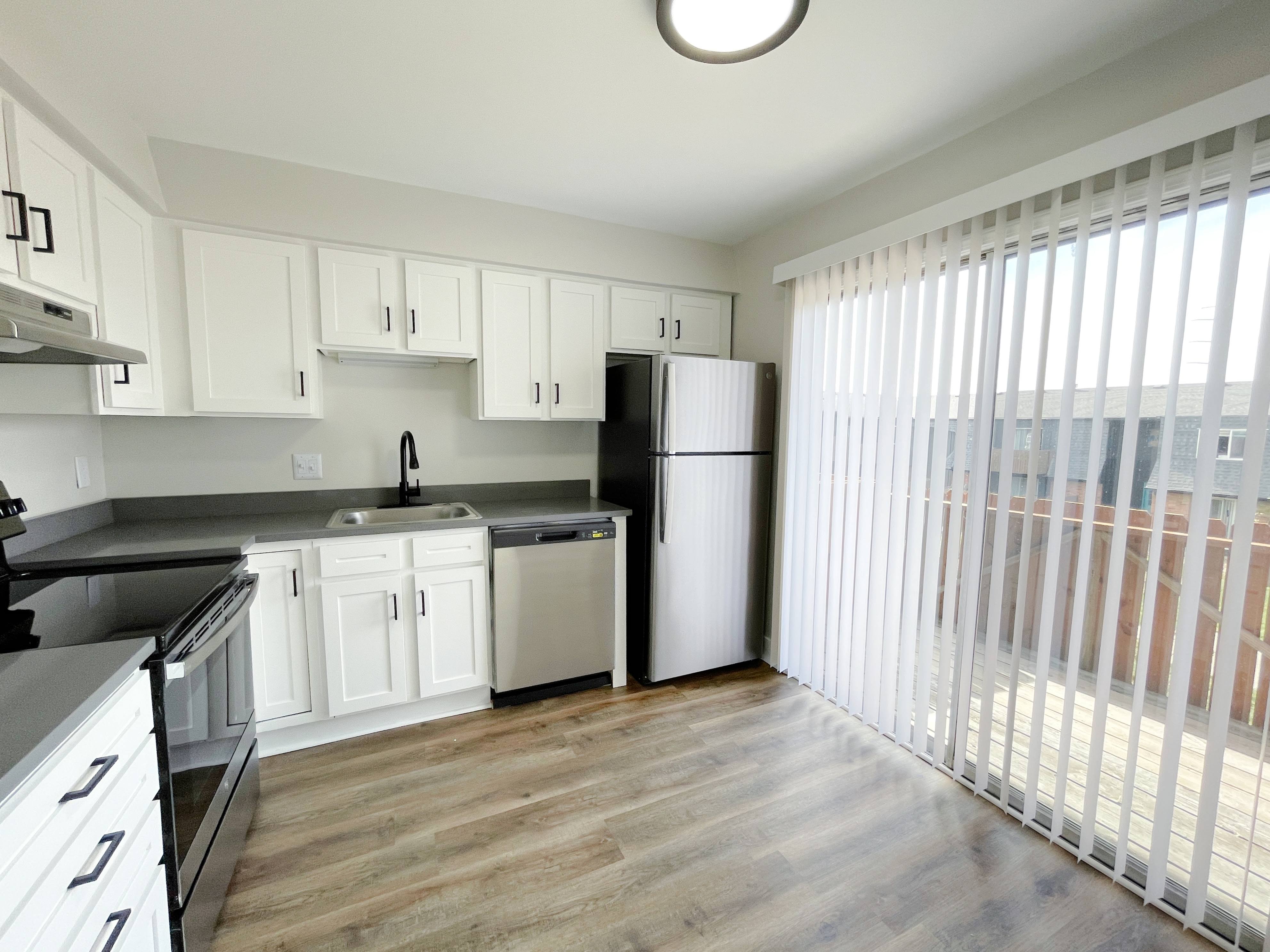 87th Street Apartments – photo 4