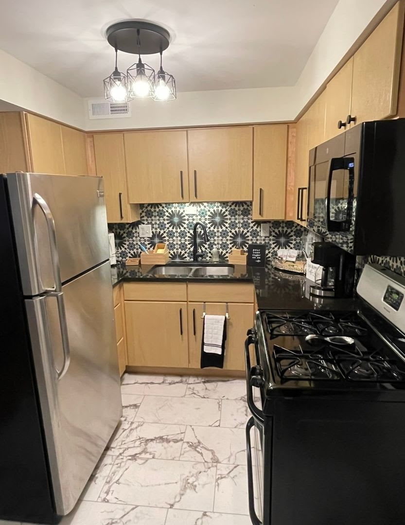 Charming 2BR Apartment in Saint Louis – photo 3