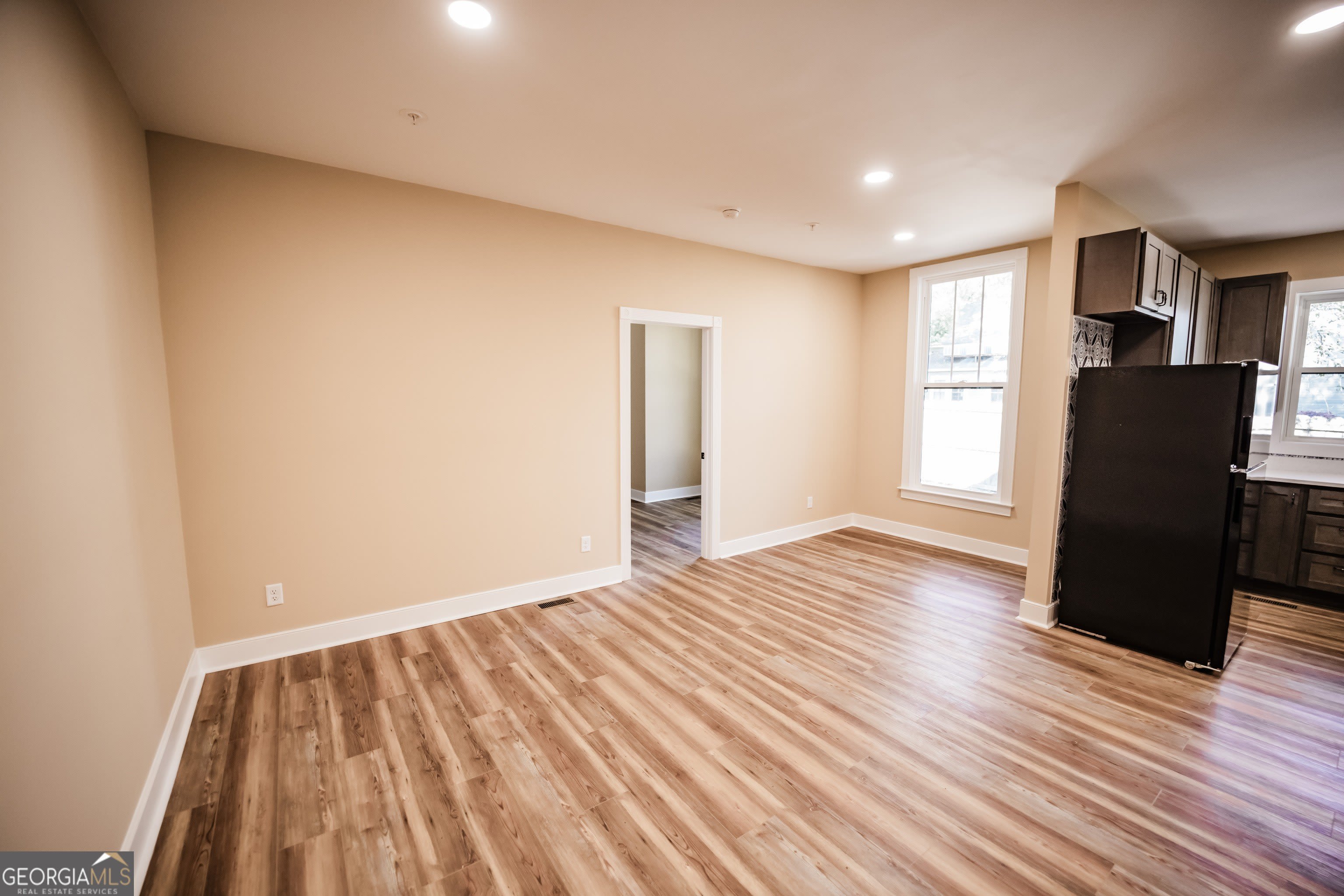 210 8Th Street W – photo 4