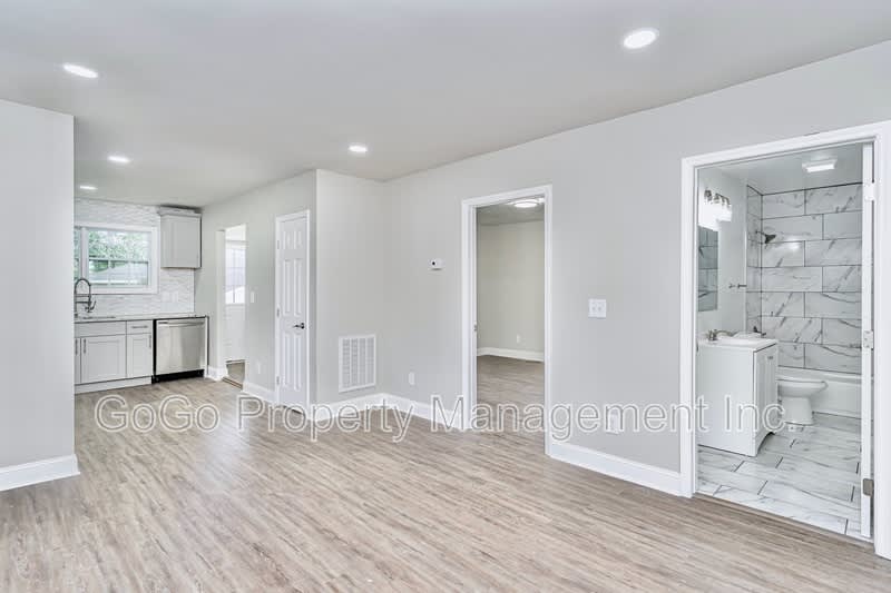 115 Sterling Street – photo 5