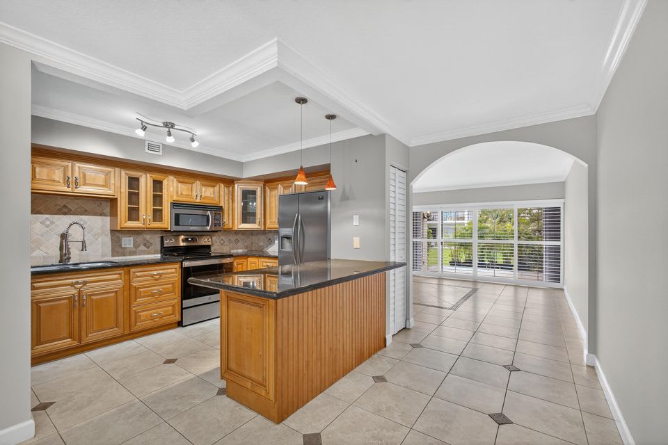 382 Golfview Road – photo 3