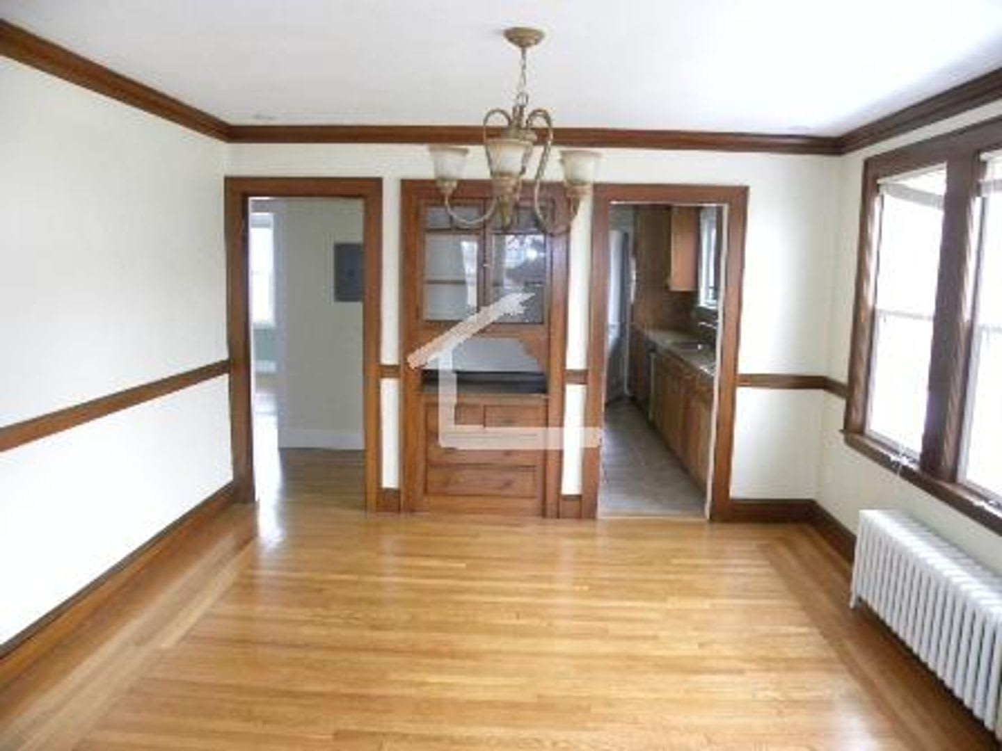 Unique BU Central/East Apt. For YoU 9/1/26 – photo 3