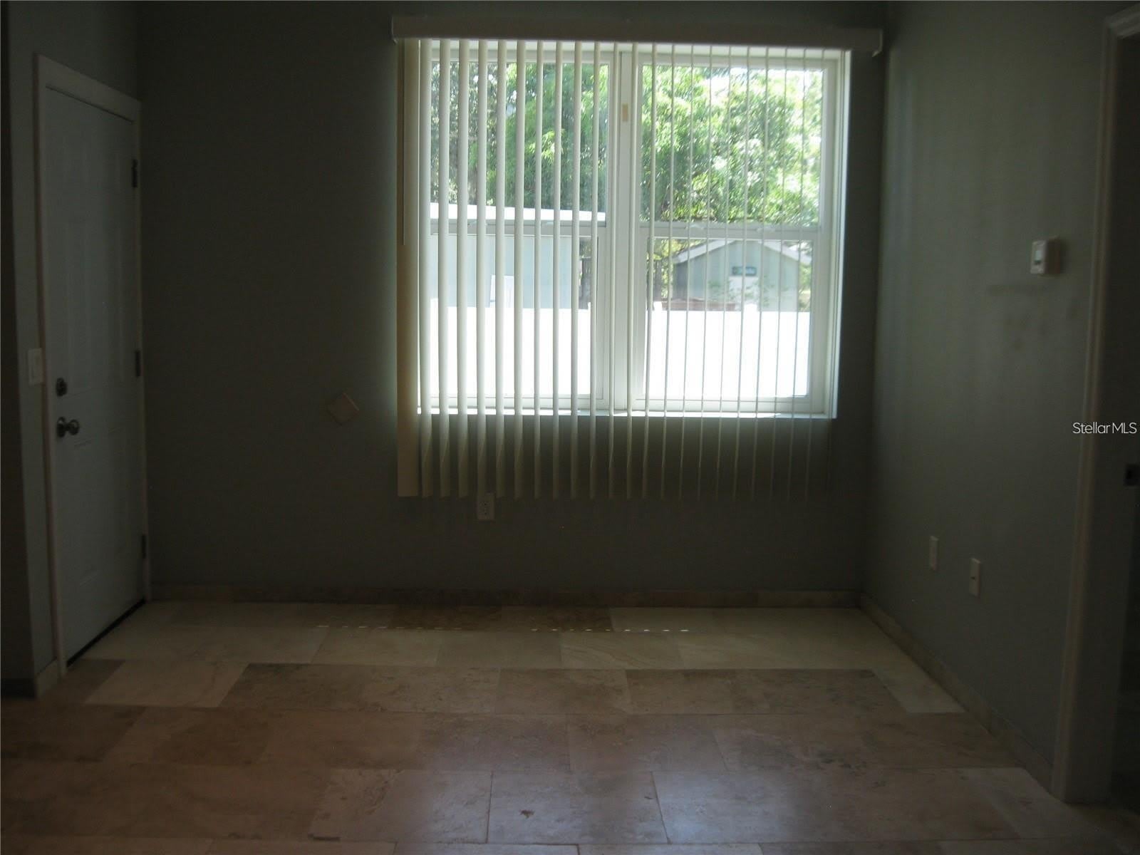 2009 COCOANUT Avenue – photo 4