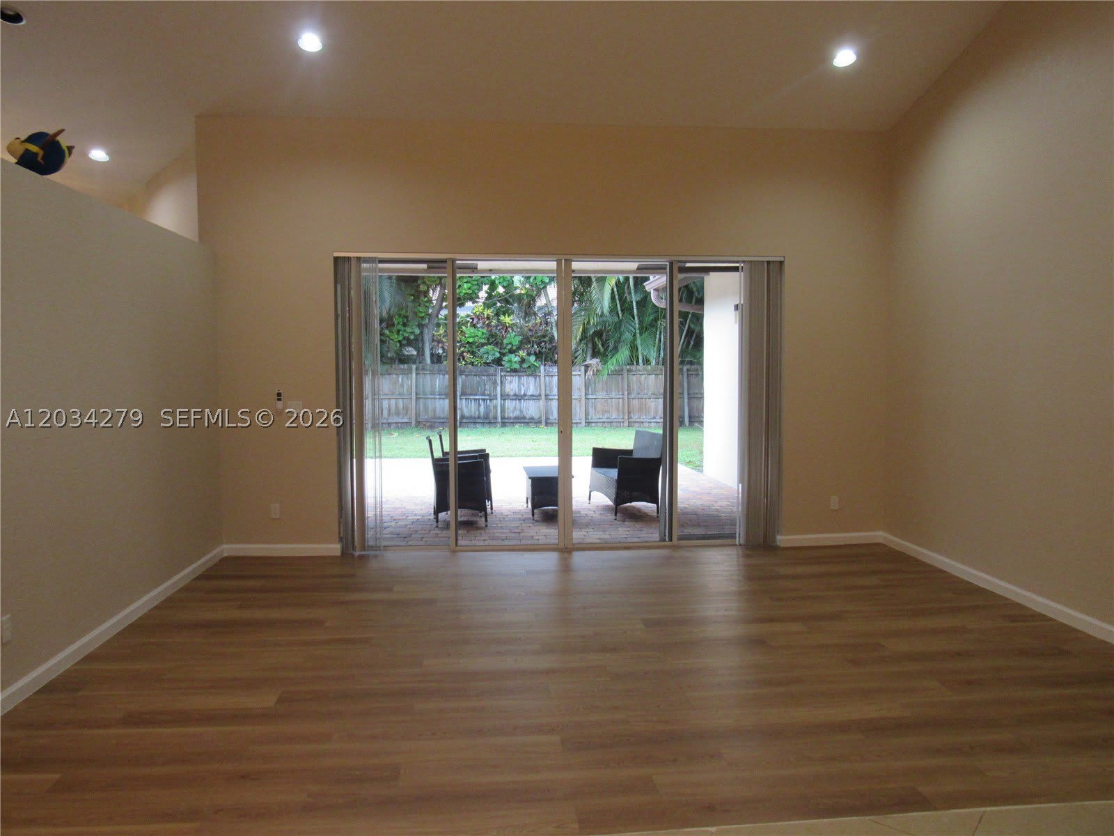 10255 Guatemala St – photo 4