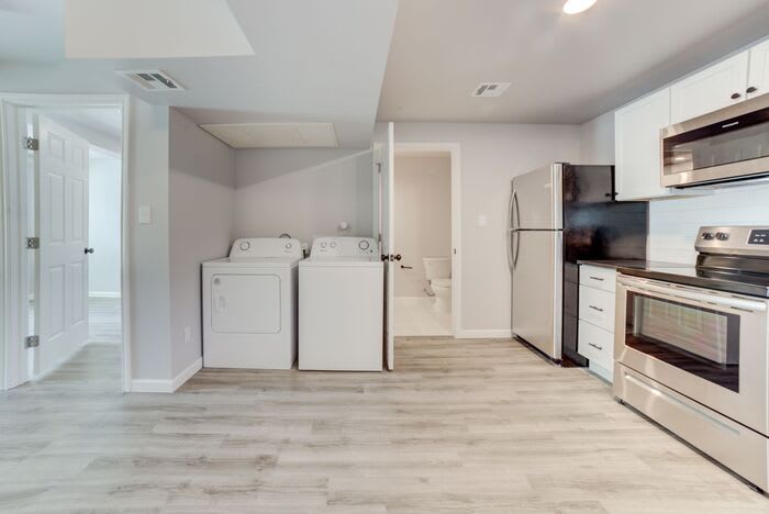 2417 East 7th Street – photo 4
