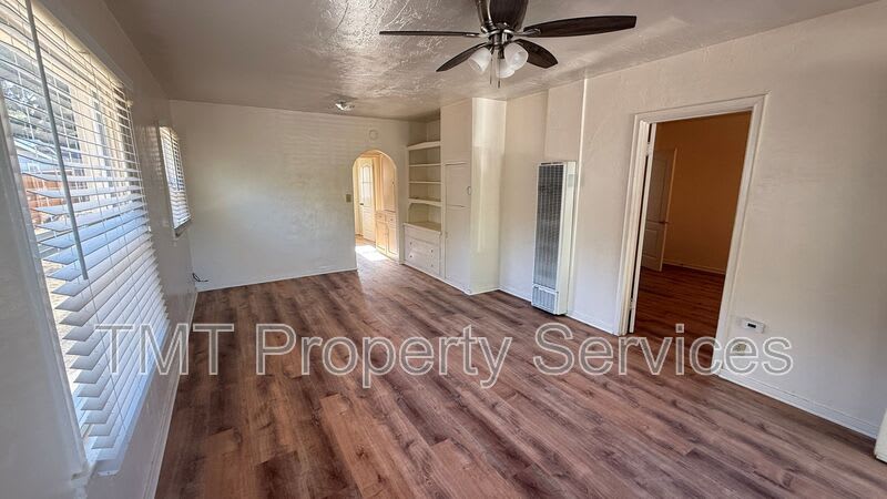 1541 Olive St – photo 3
