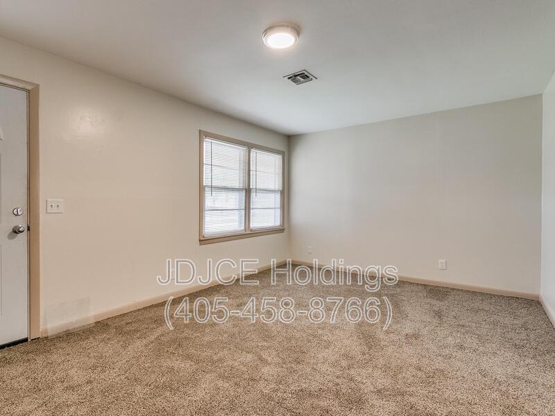 901 Stansell Drive – photo 2