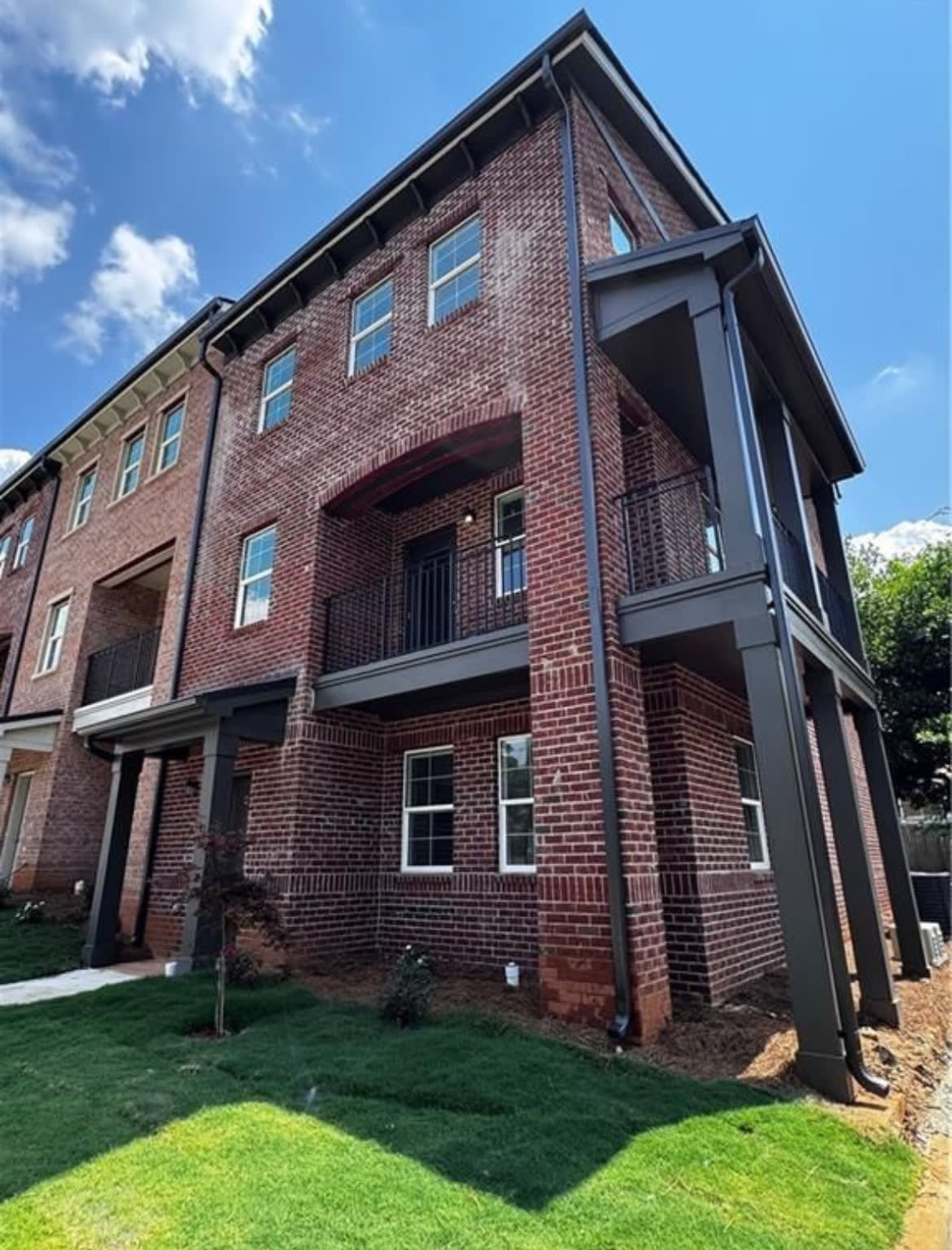 1777 Temple Avenueunit Q – photo 2