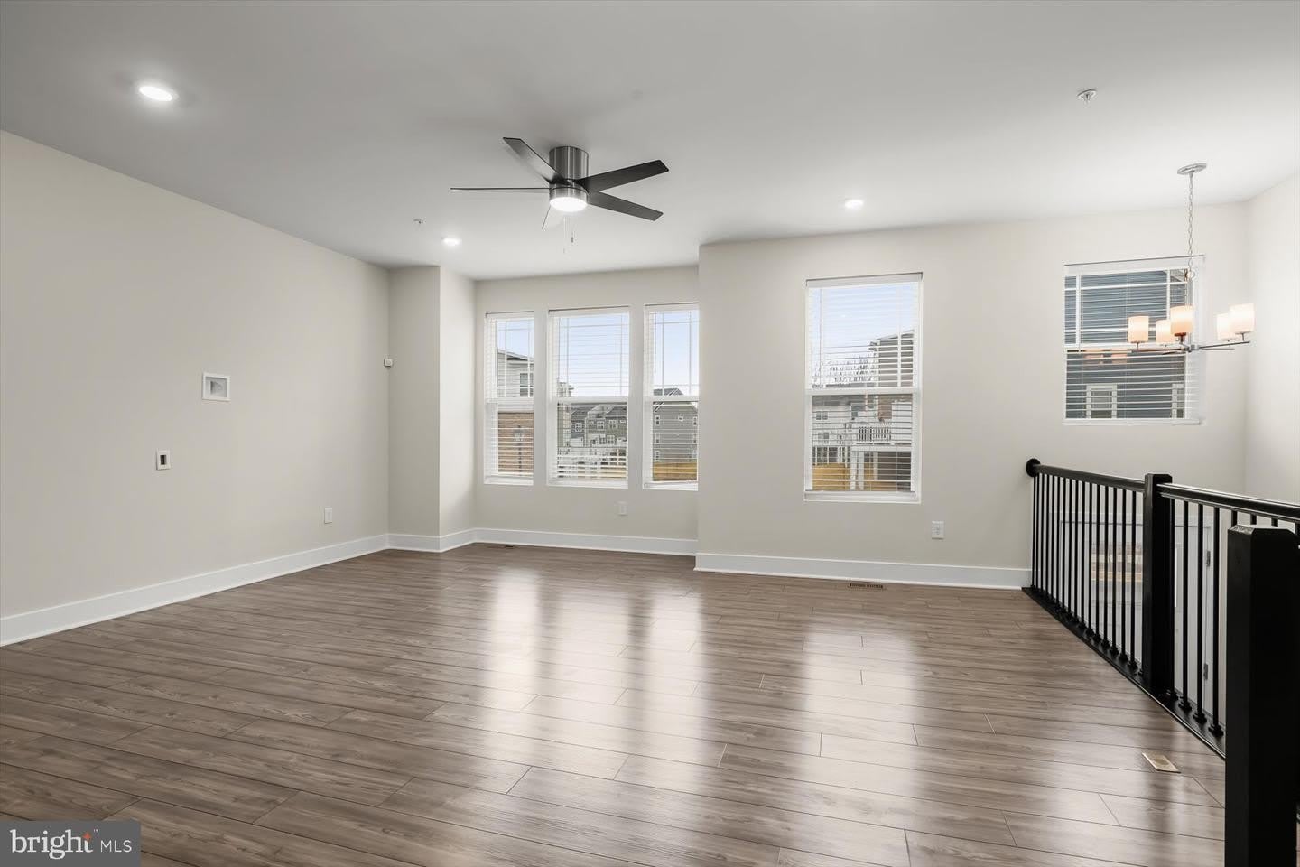 304 SWEETBAY RD – photo 4