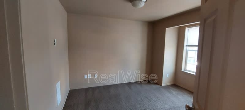 5719 NE 135th Ave – photo 5