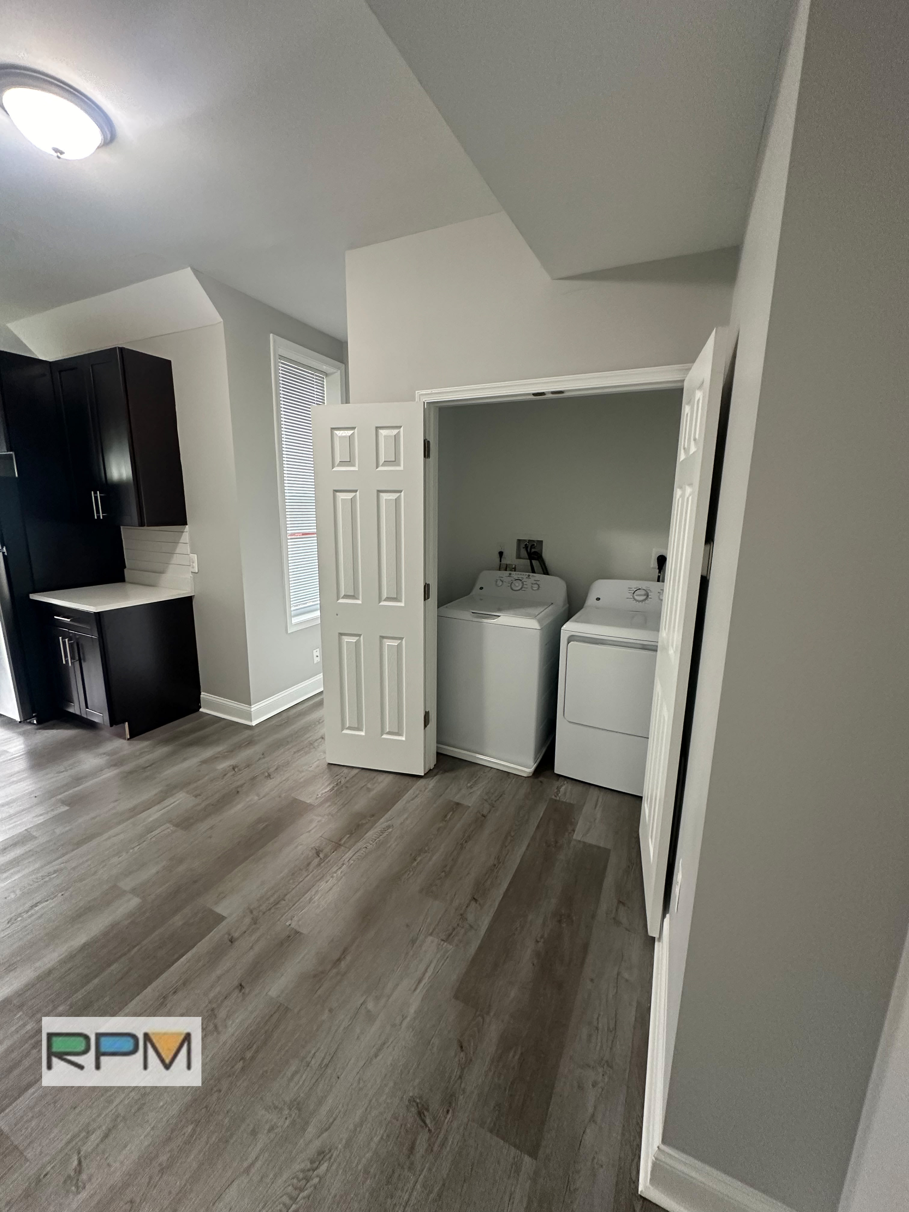 114 S Loudon Ave – photo 3