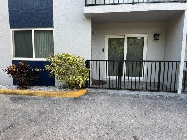 8009 W 6th Ave – photo 1
