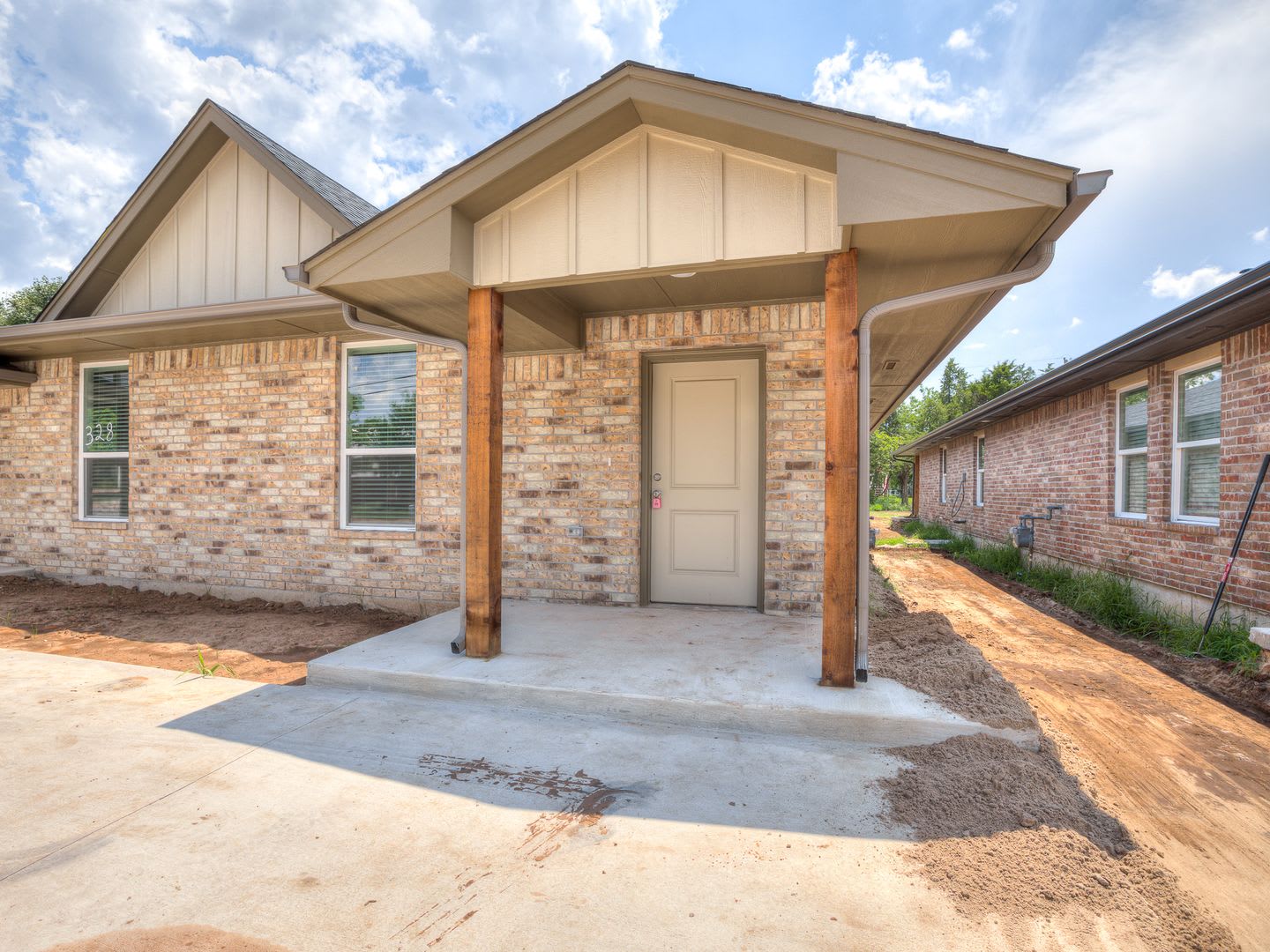 Brand-New 3-Bed Duplex in OKC – Move-In Ready – photo 1