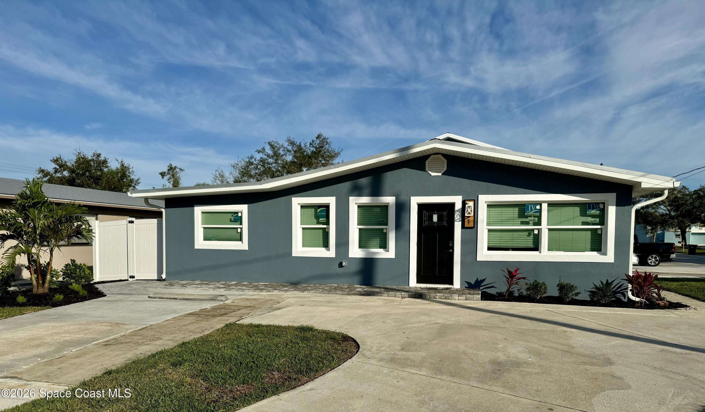 208 W Seminole Avenue – photo 1