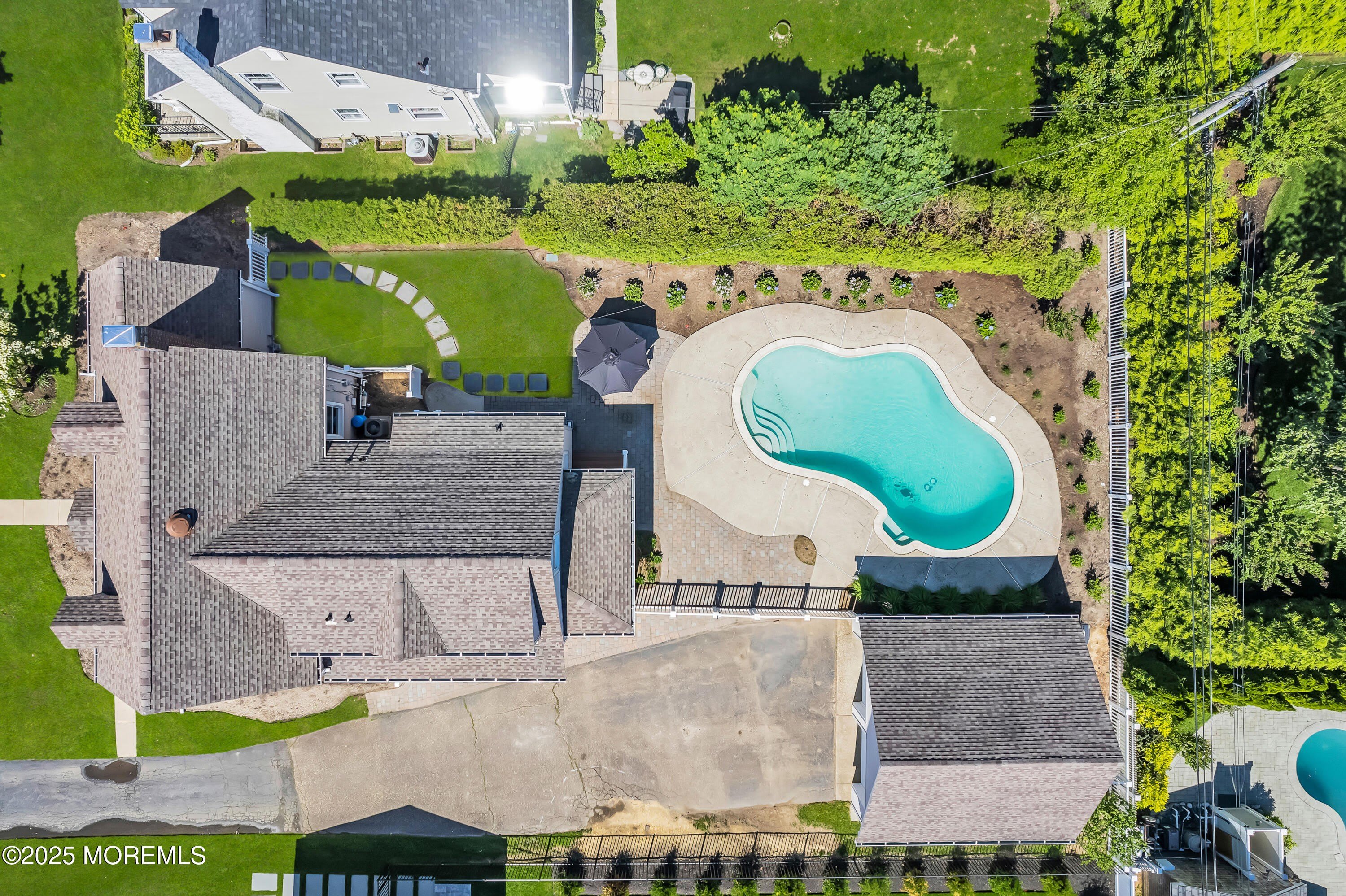 409 Trenton Boulevard – photo 2