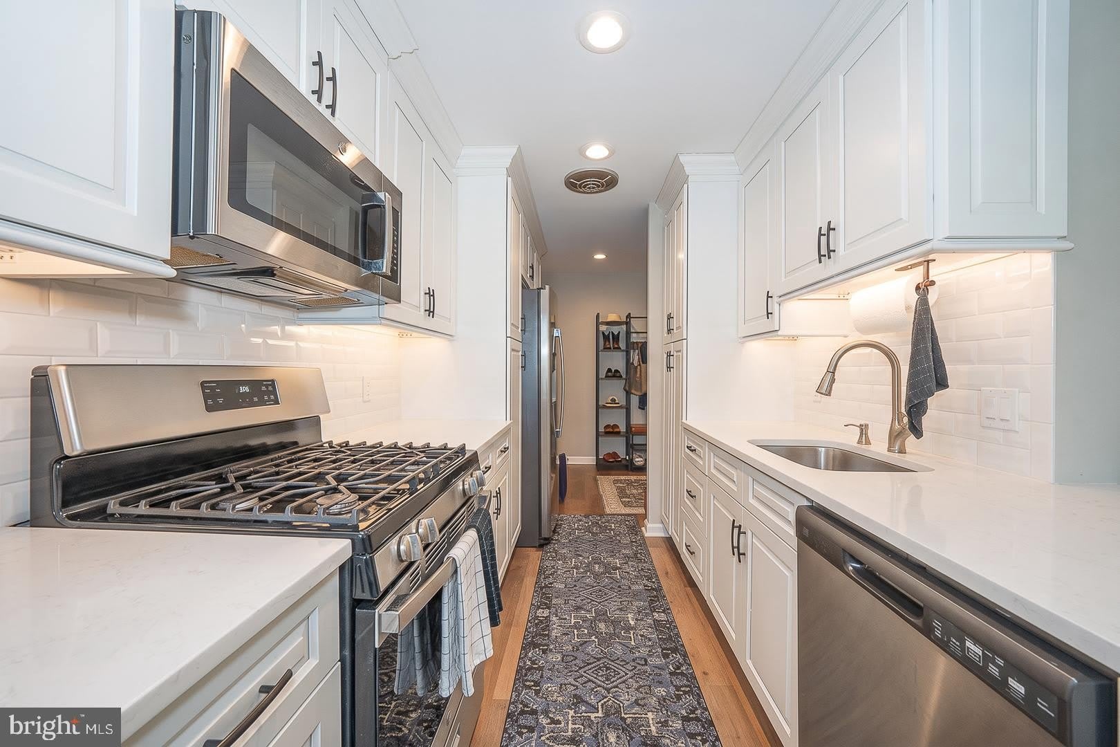 1650 OAKWOOD Drive – photo 5