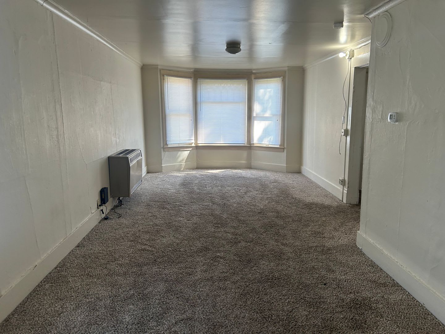 Charming Four Bedroom Home in the Heart of Bellingham! – photo 3