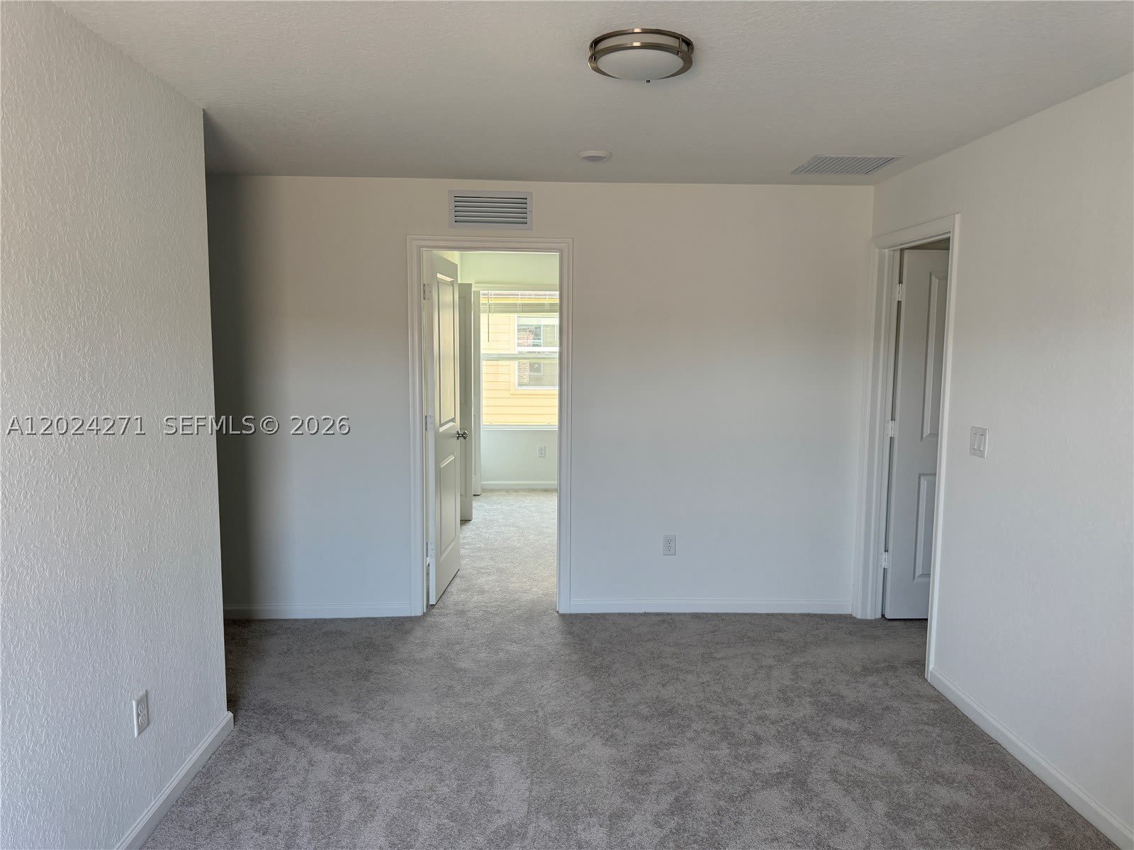 693 Carlyle Way – photo 5