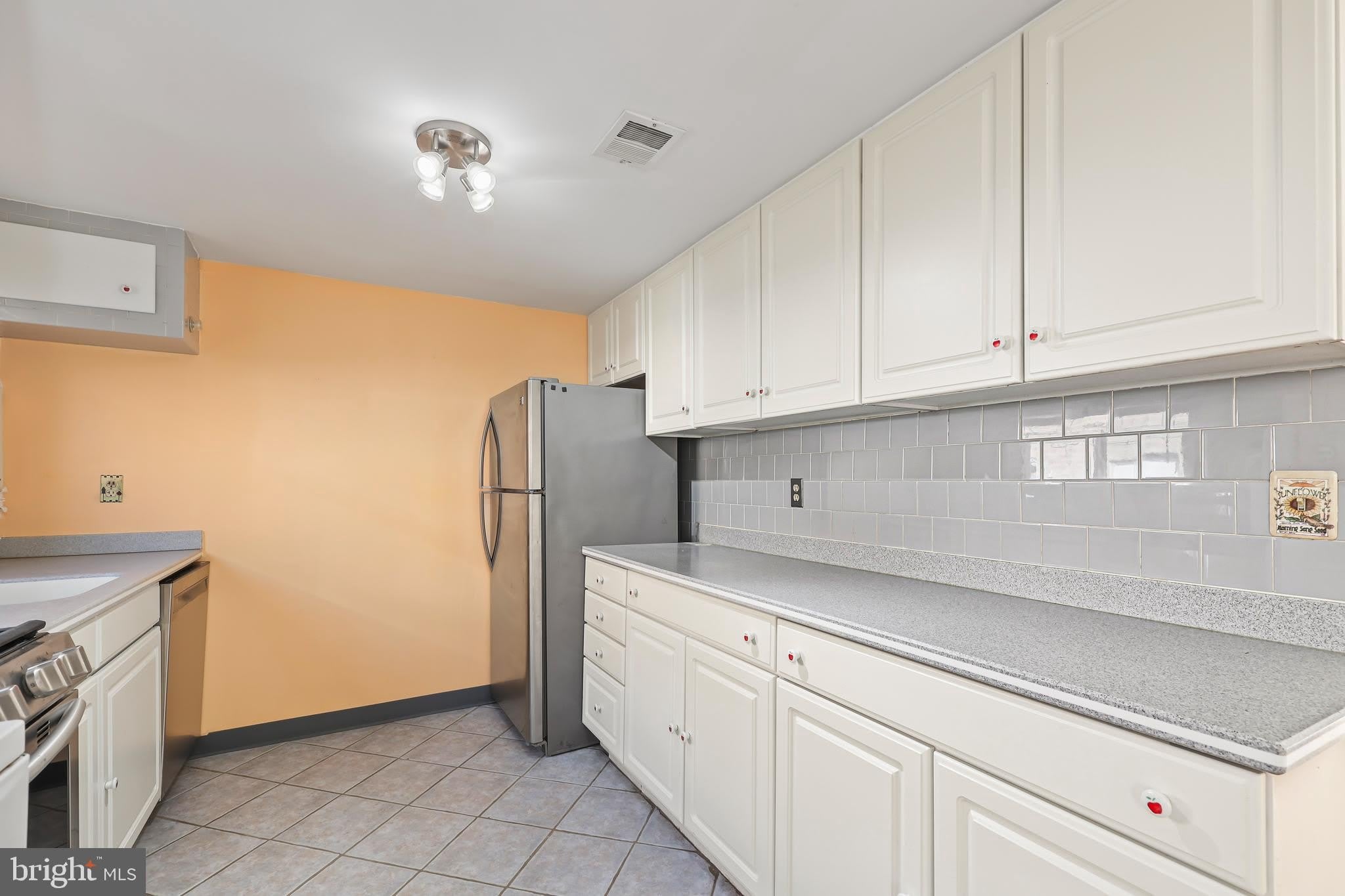609 JEFFERSON Street – photo 5