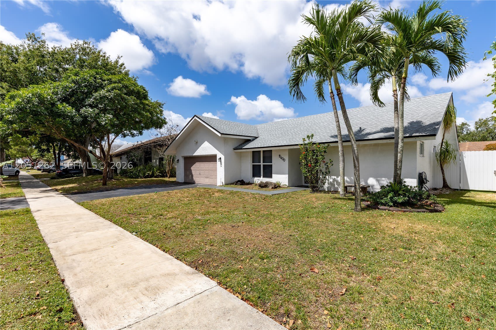 2400 NW 103rd Ave – photo 3