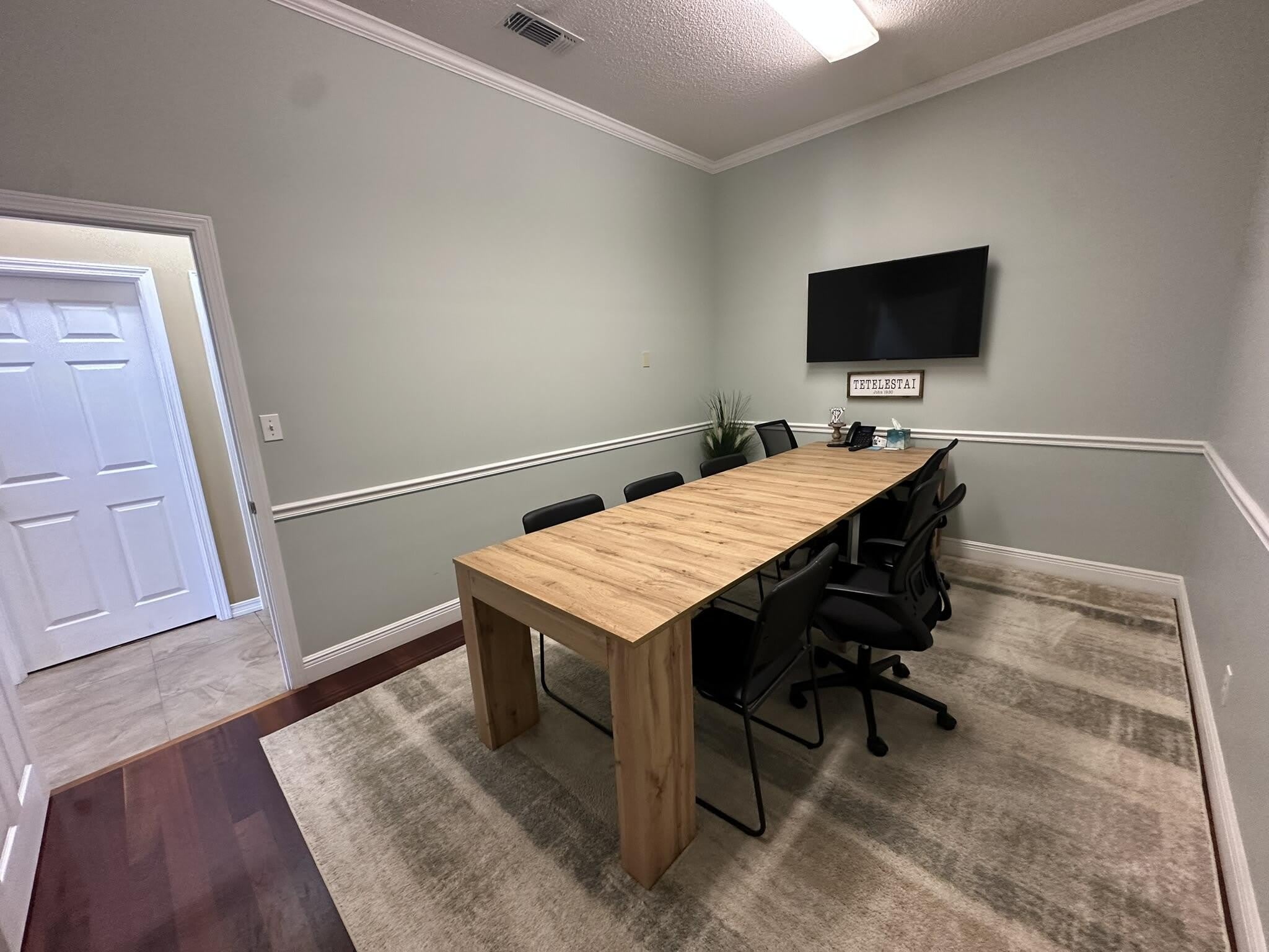 301 S Ferdon Boulevard – photo 4