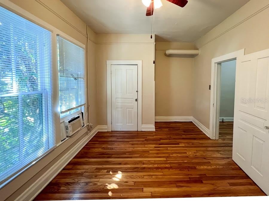 318 NE 2ND Avenue – photo 5