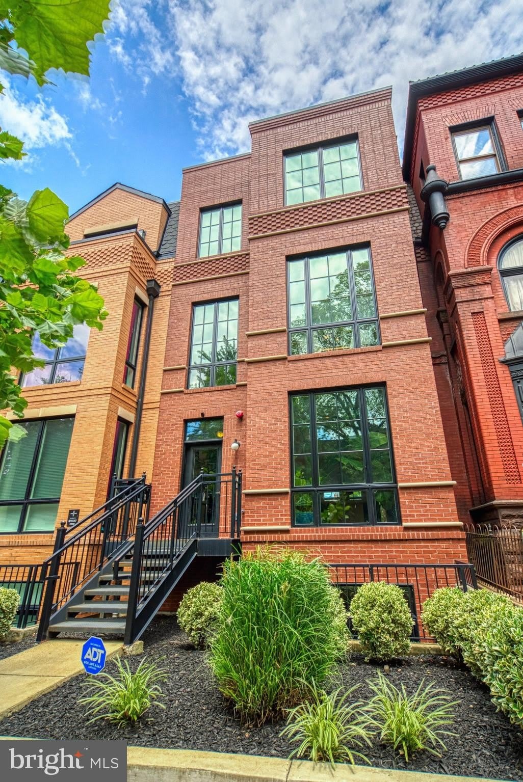 467 M Street NW – photo 2