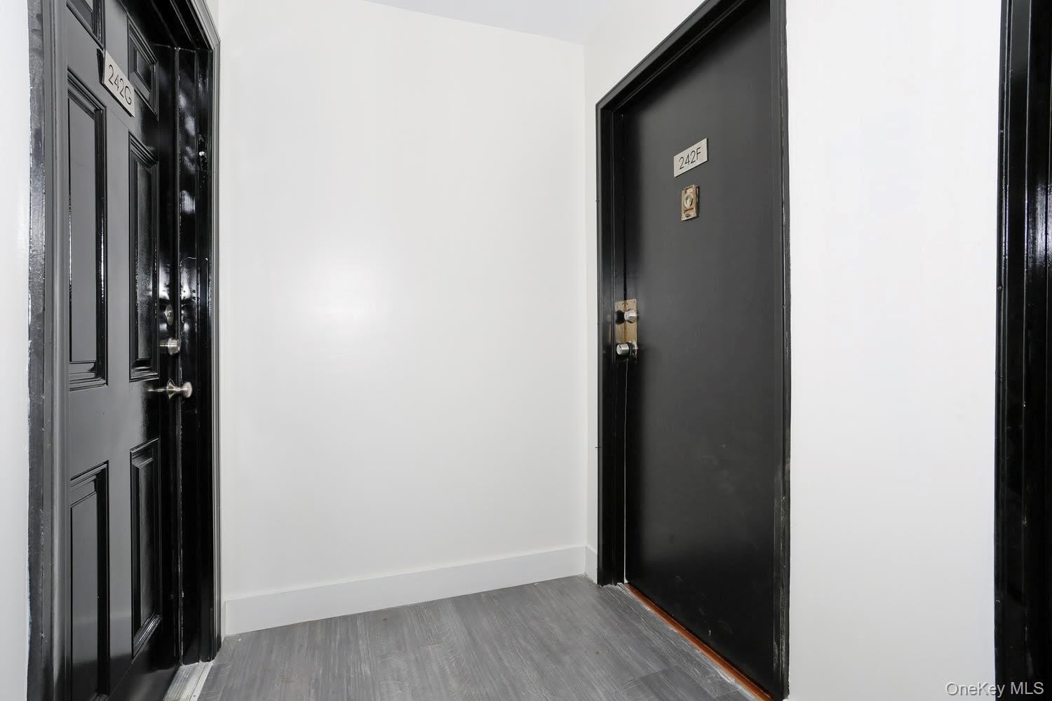 242 Kearsing Parkway – photo 4