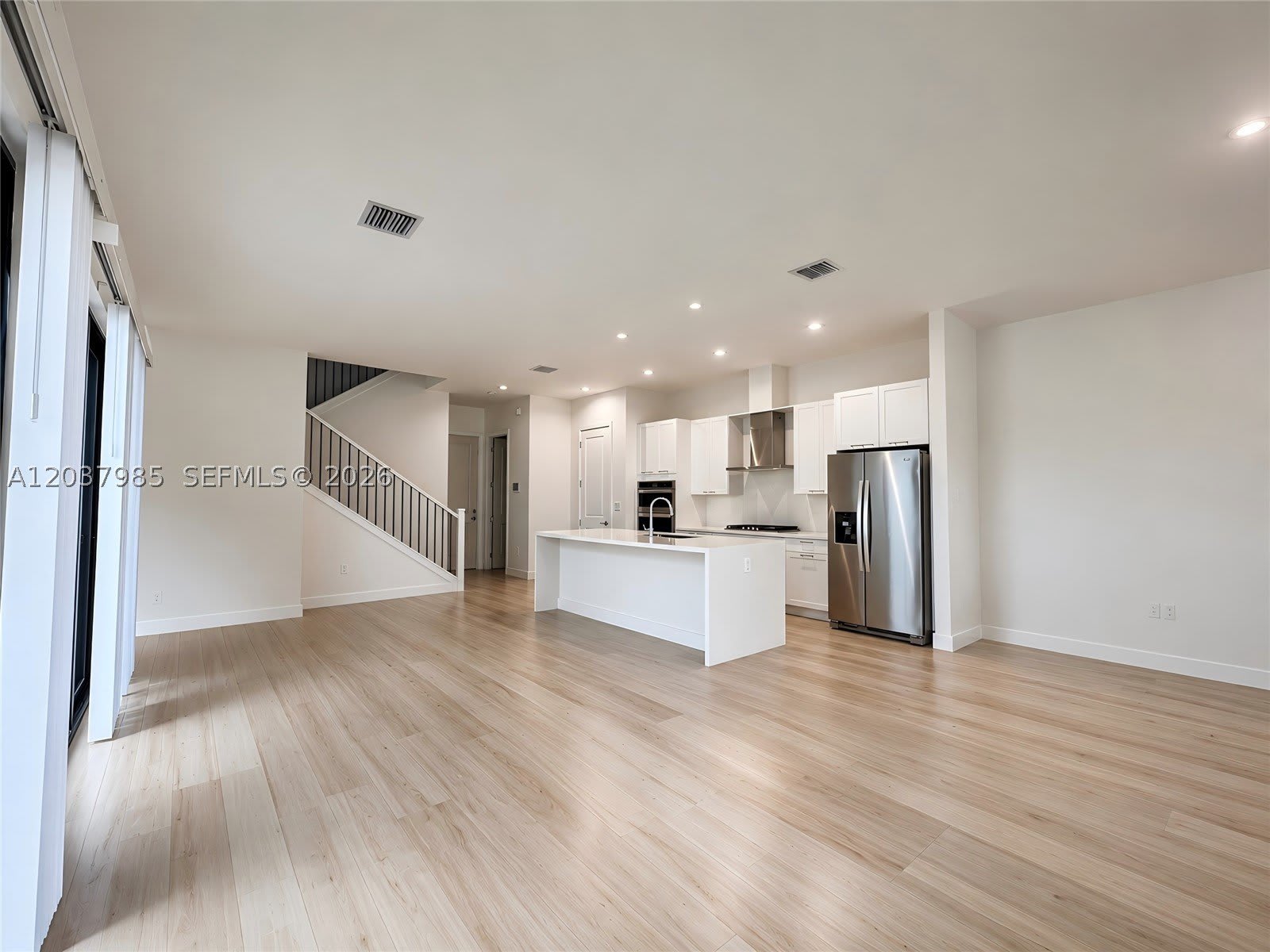 8185 Nw 42Nd St – photo 3