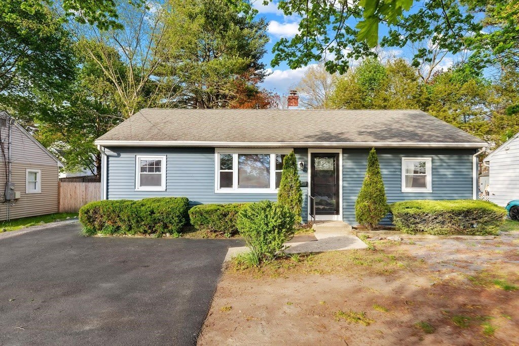 423 Bedford St – photo 1
