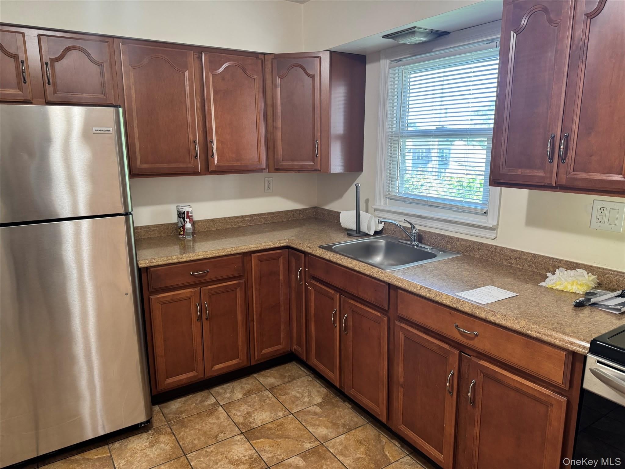 25 Robinson Avenue – photo 5