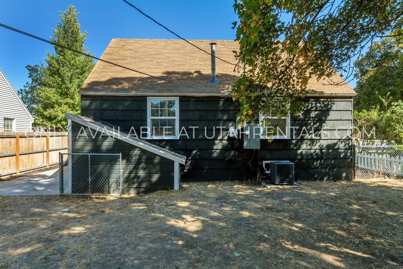411 W Main St – photo 5