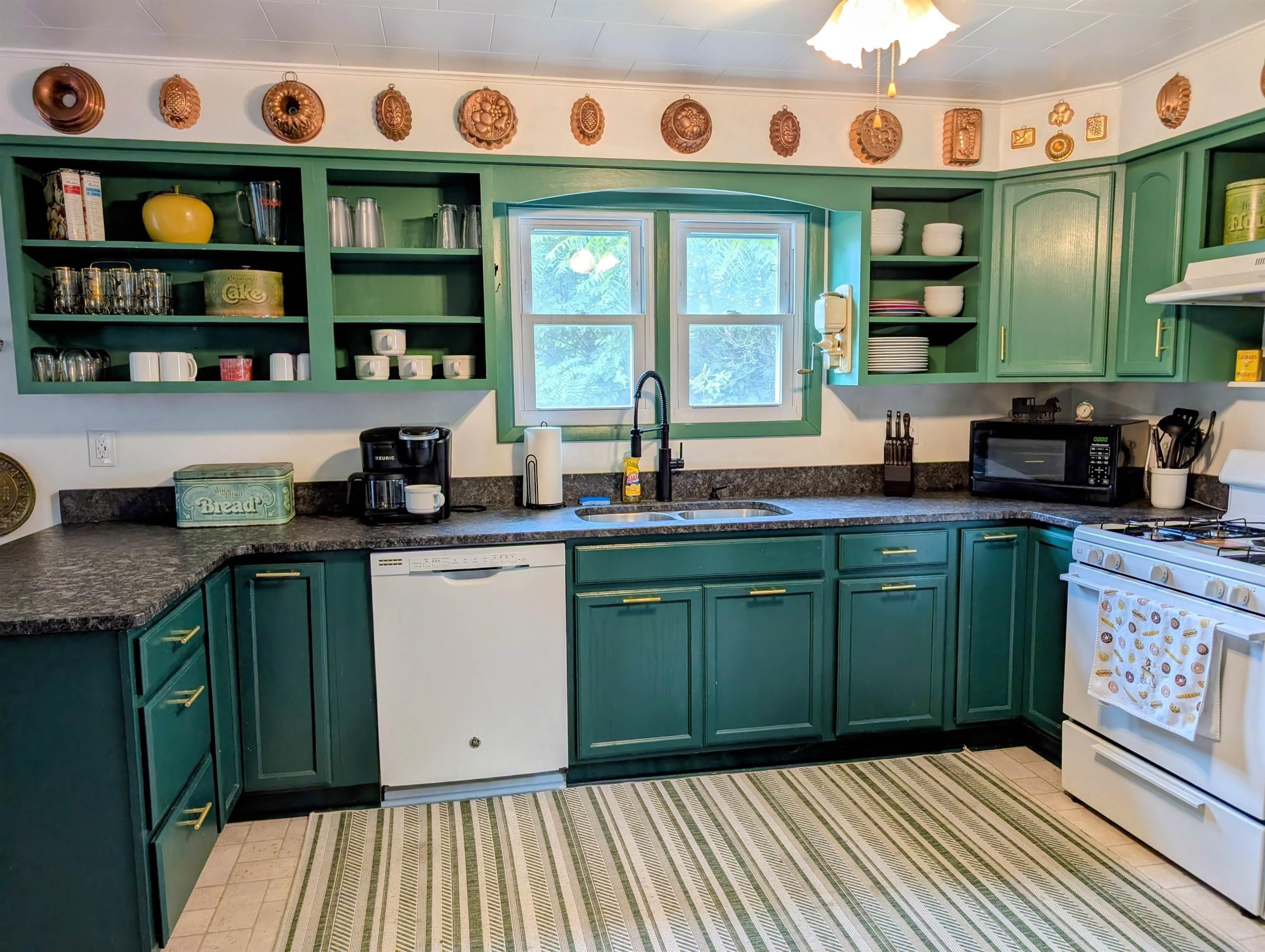 609 E Main St – photo 5