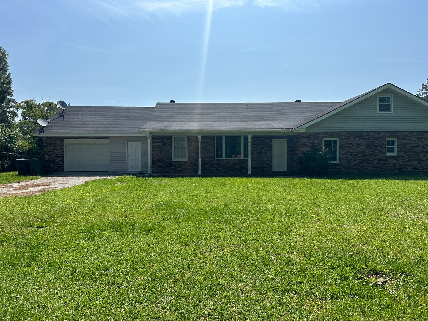 For Rent: Spacious 4-Bedroom Home at 985 Pineland Avenue, Hinesville, GA 31313 – photo 1