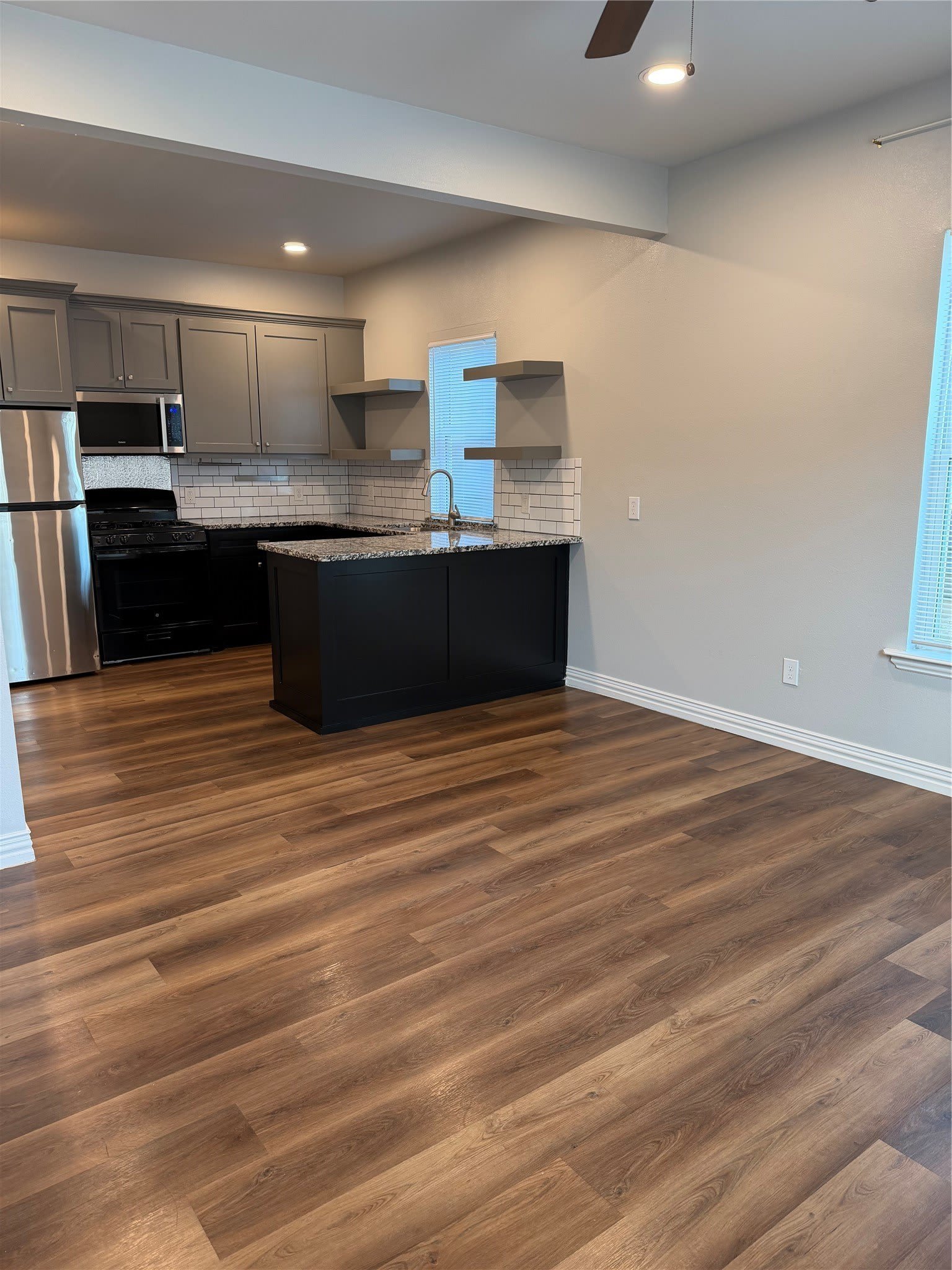 106 W Hull Street – photo 2