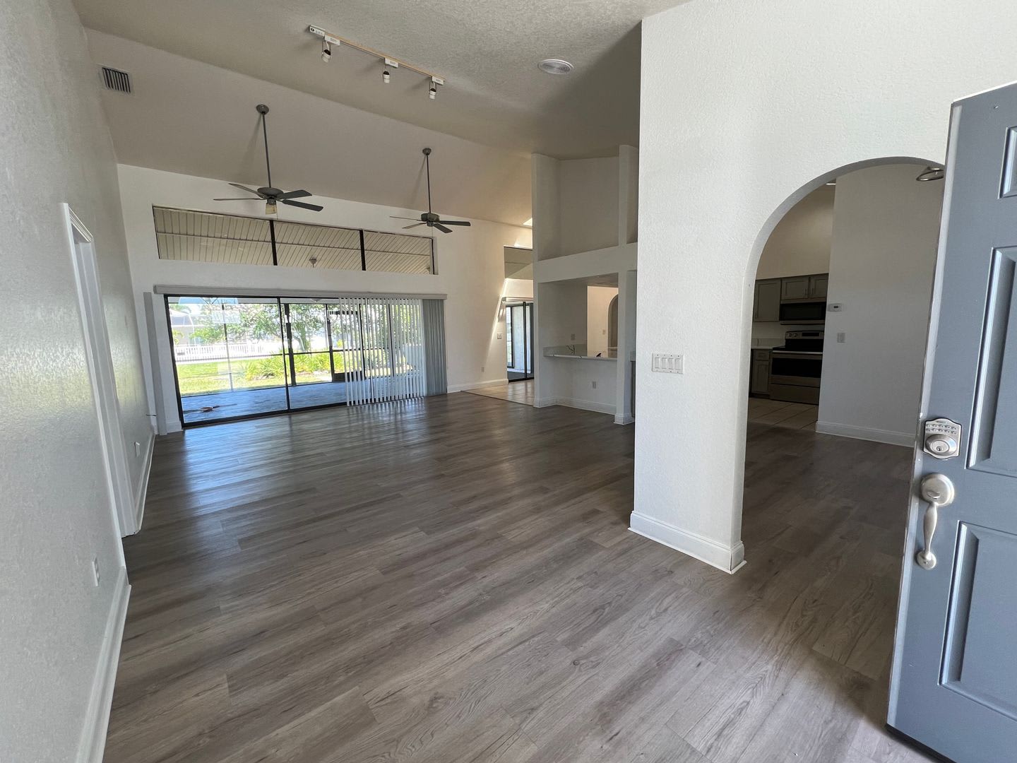1 975 Annual Available 10 1 26 Newly Renovated 3 2 Single Family Home With Oversized Lanai Spa – photo 2
