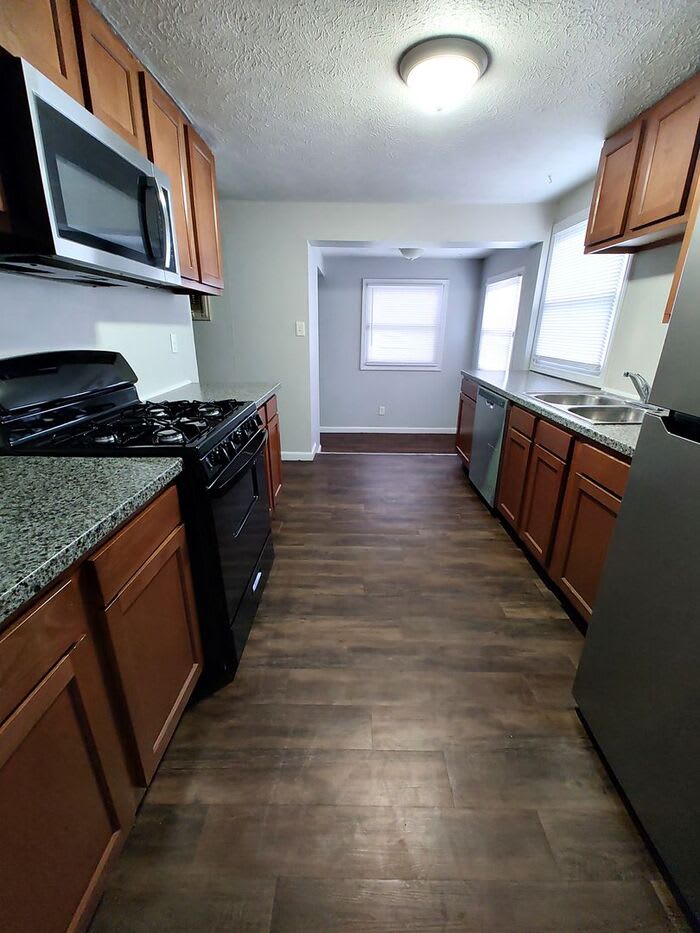 1326 Eastbrook Drive – photo 5